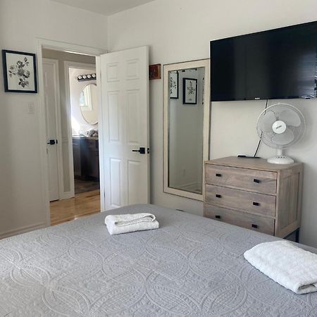 Clearbrooke Gem- Bright Private Bedroom Close To Yyz Toronto Bagian luar foto