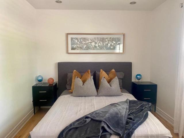 Clearbrooke Gem- Bright Private Bedroom Close To Yyz Toronto Bagian luar foto